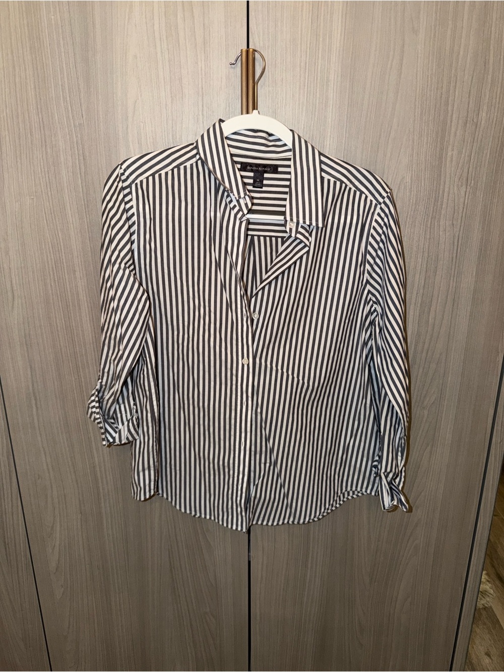 Banana Republic Grey & White Vertical Stripe Button-Up Shirt